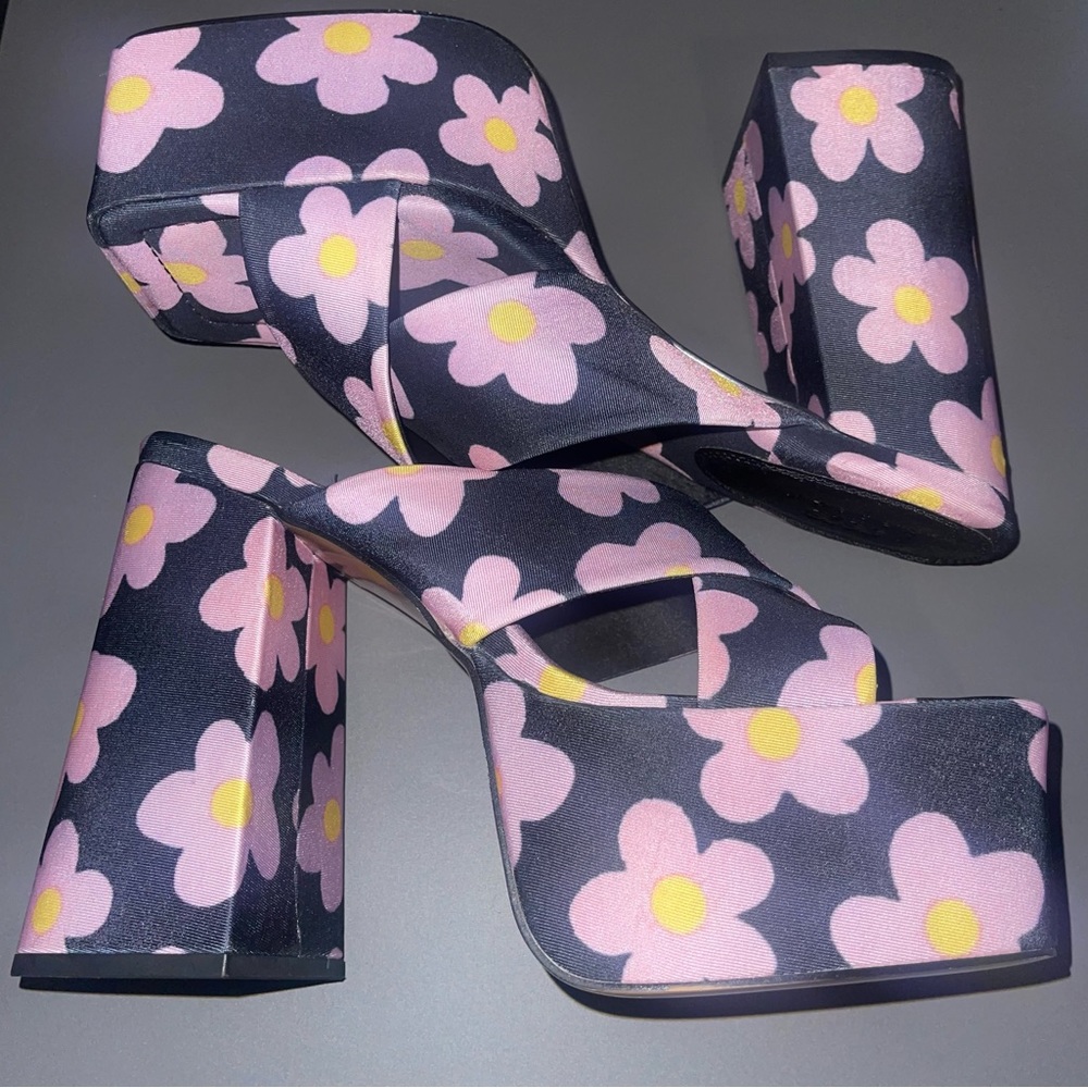 ASOS DESIGN Nana Platforms Heeled Mules
